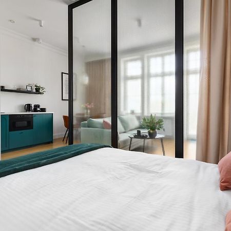 Apartament Aleja 22 Познань Экстерьер фото