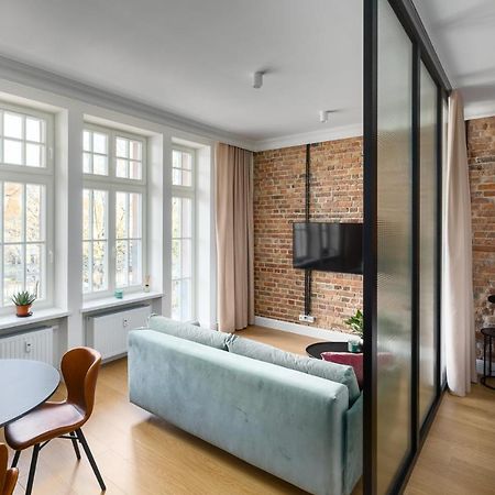 Apartament Aleja 22 Познань Экстерьер фото